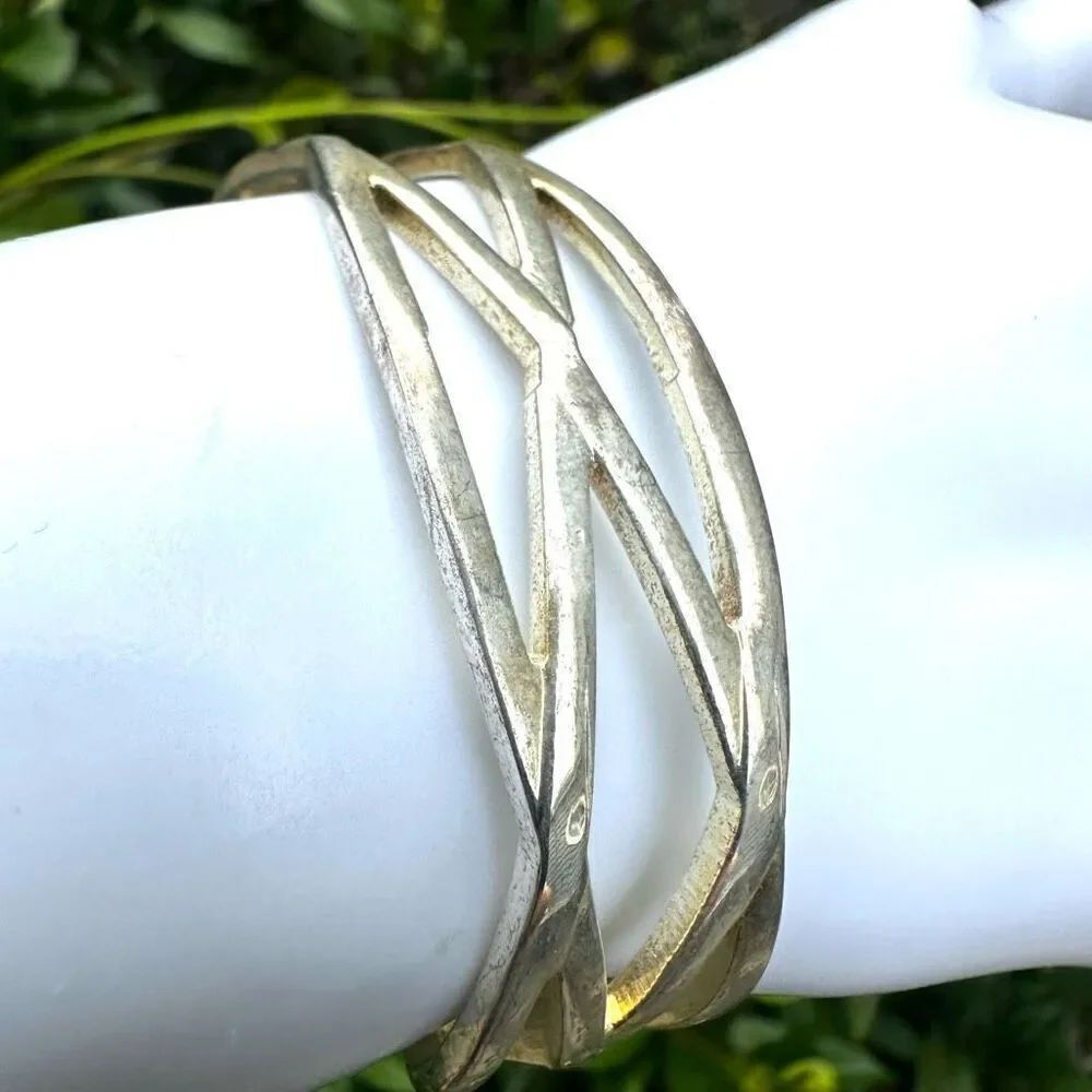 Silver tone cut out open cuff bracelet - Picture 2 of 9